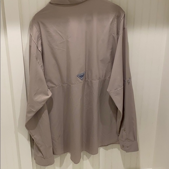 Tan long sleeve Columbia PFG shirt - Picture 5 of 5